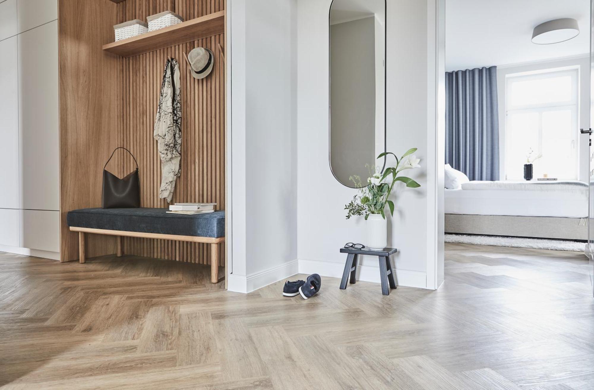 Esperance Apartment *